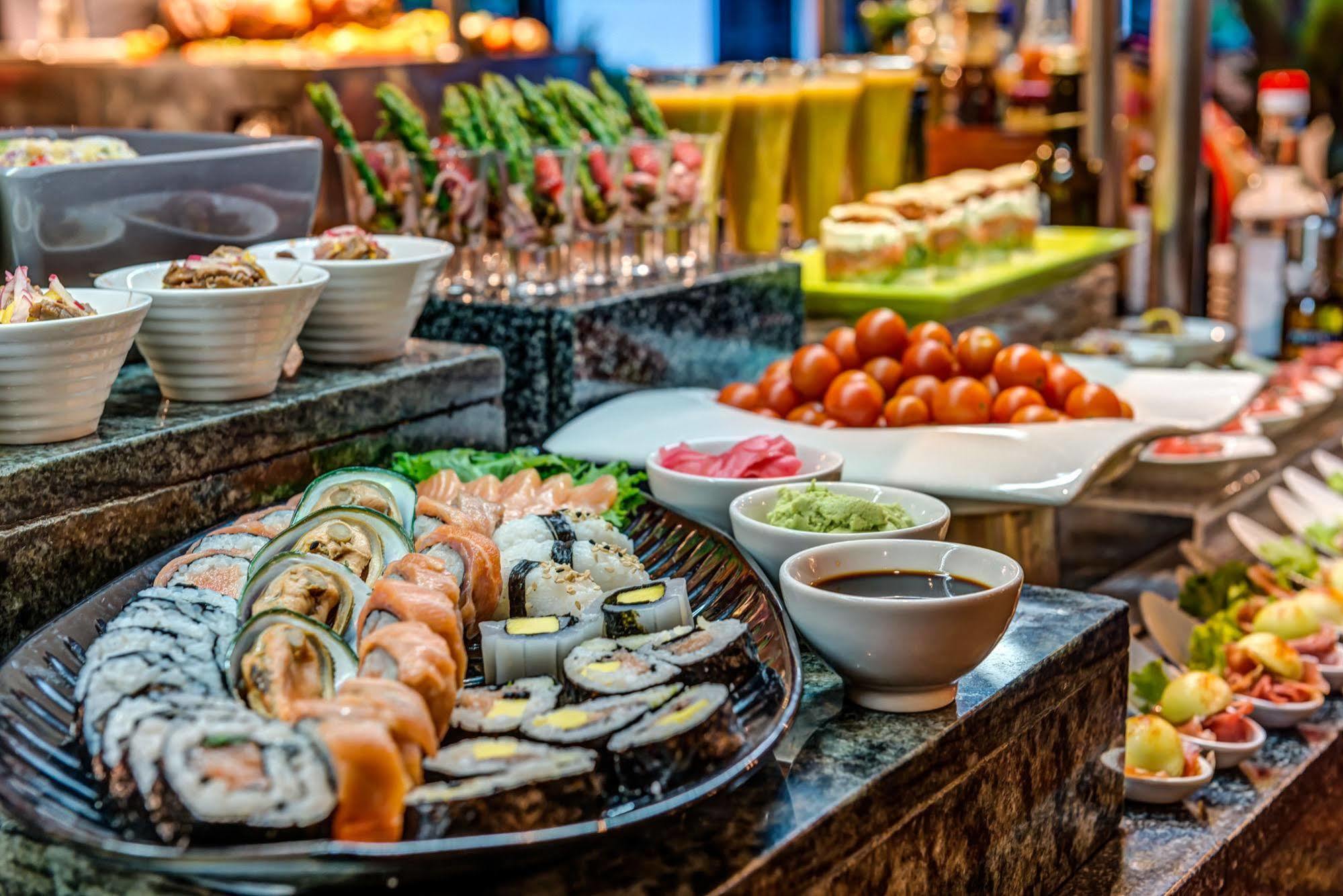 Southern Sun Mayfair Найроби Экстерьер фото